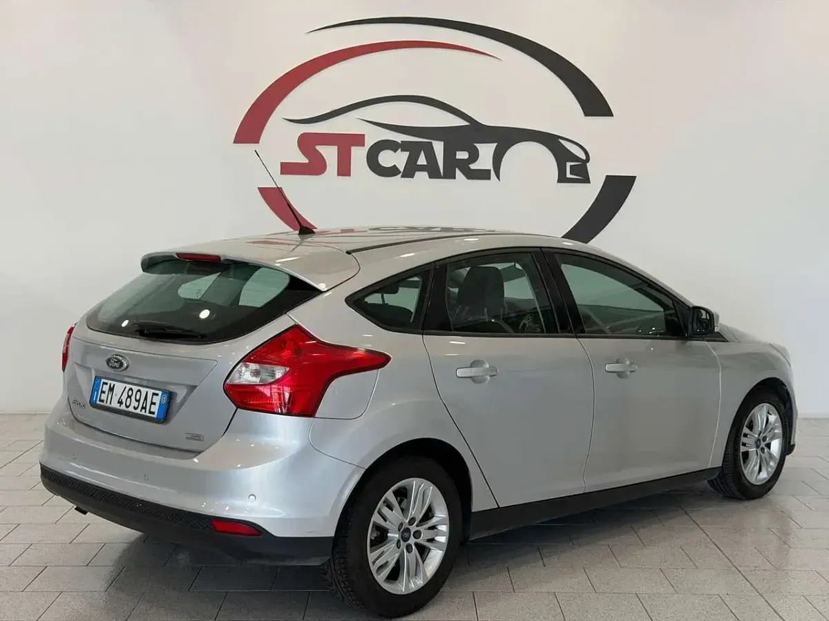 Usata Ford Focus Titanium S 125 CV (91 kW) 2012 Argento Berlina