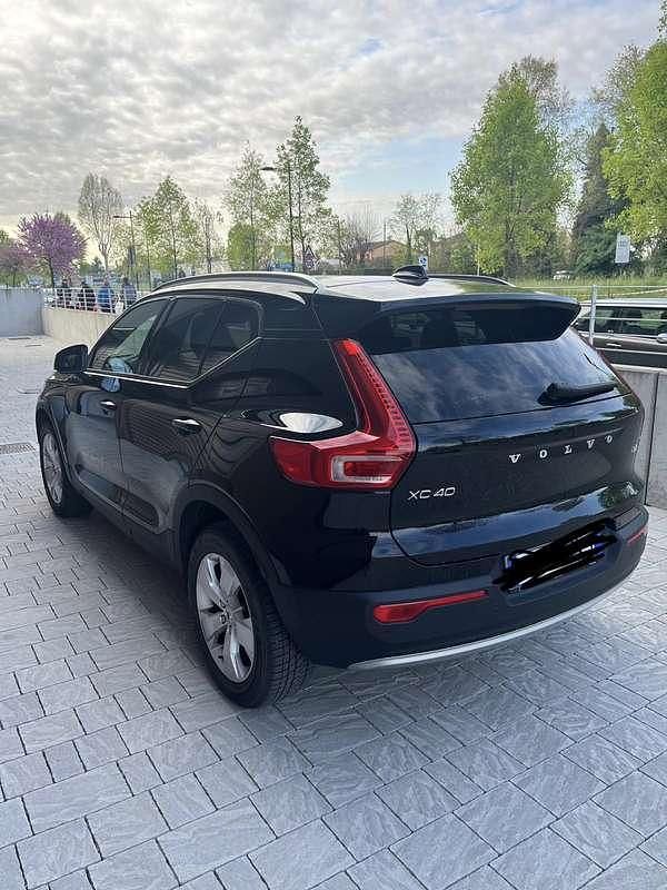 Usata Volvo XC40 Momentum 129 CV (94 kW) 2021 SUV