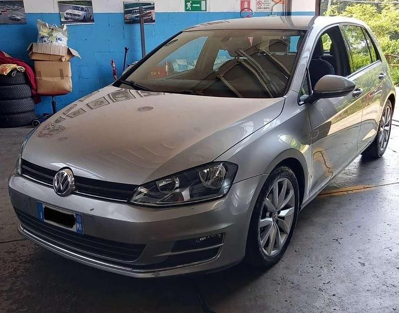 Usata VW Golf VII Highline 105 CV (77 kW) 2013 Grigio Berlina