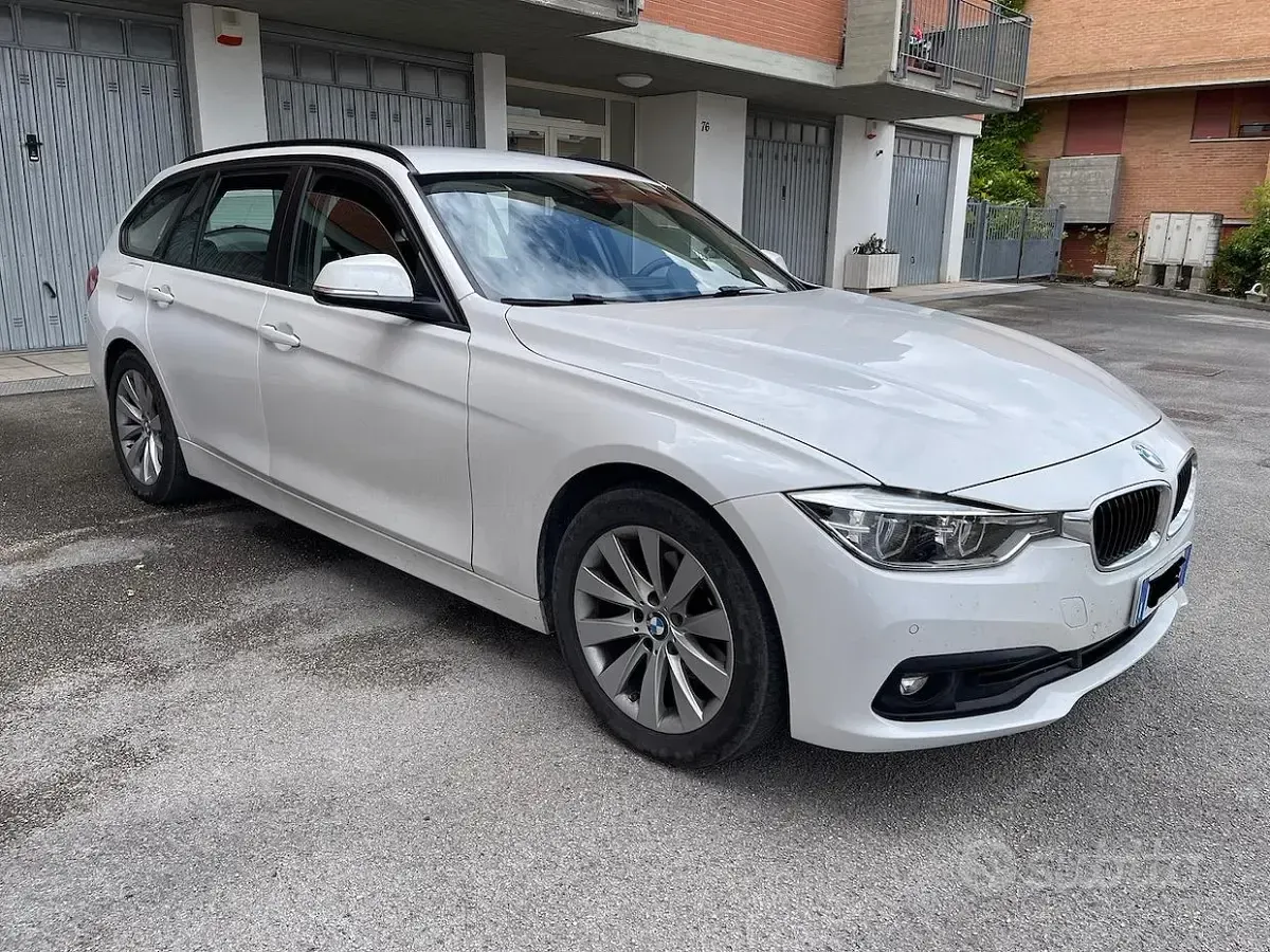 Usata BMW 318 150 CV (110 kW) 2018 Bianco Station wagon