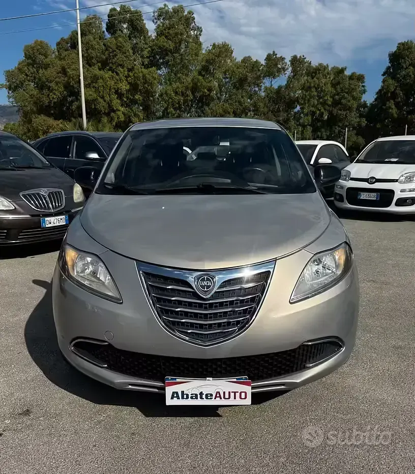 Usata Lancia Ypsilon Gold 95 CV (69 kW) 2015 Giallo Utilitaria