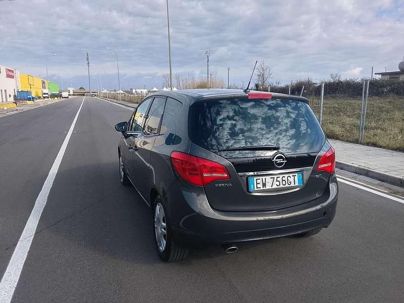 Usata Opel Meriva Cosmo 110 CV (80 kW) 2014 Monovolume