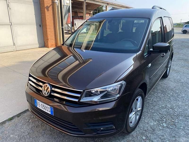 Usata VW Caddy 150 CV (110 kW) 2016 Marrone Monovolume