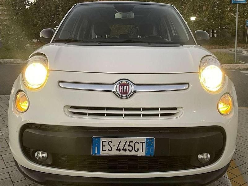 Bianco Usata 2014 Fiat 500L Lounge Monovolume | 5000 € (Super prezzo) - Immagine 1/4