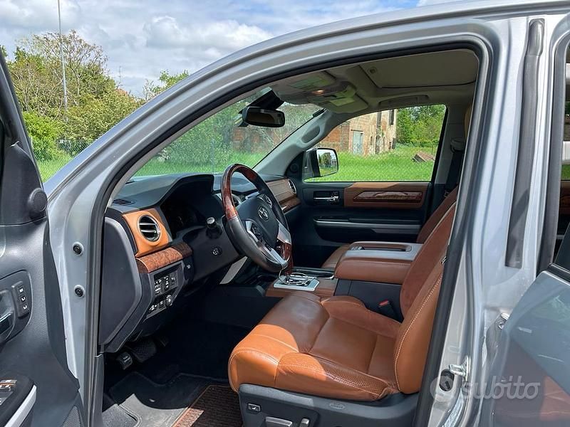 Usata Toyota Tundra 2018 Grigio Pick-up