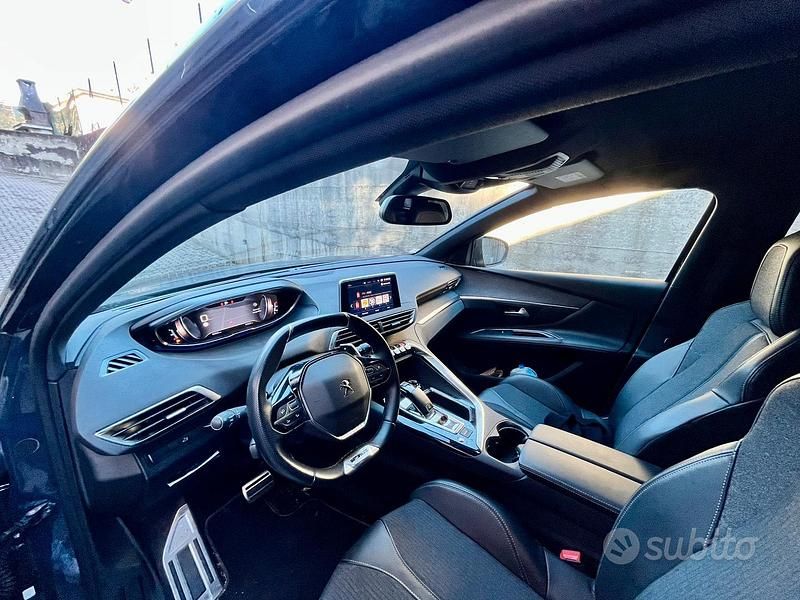 Usata Peugeot 3008 GT 131 CV (96 kW) 2019 Blu Berlina