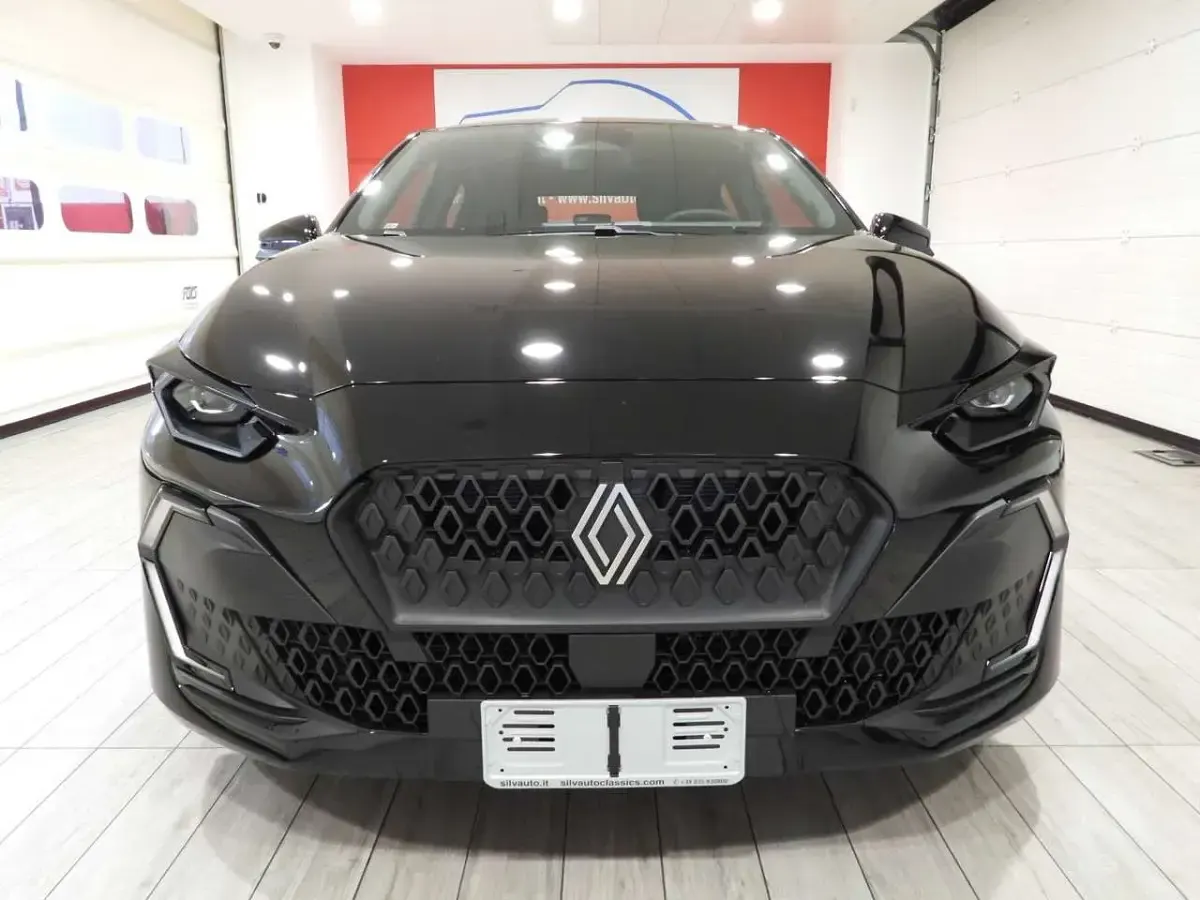 Nuova Renault Clio V Evolution 114 CV (83 kW) 2026 Verde assoluto Berlina