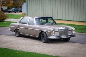 Usata Mercedes 300 250 CV (183 kW) 1969 Marrone Berlina