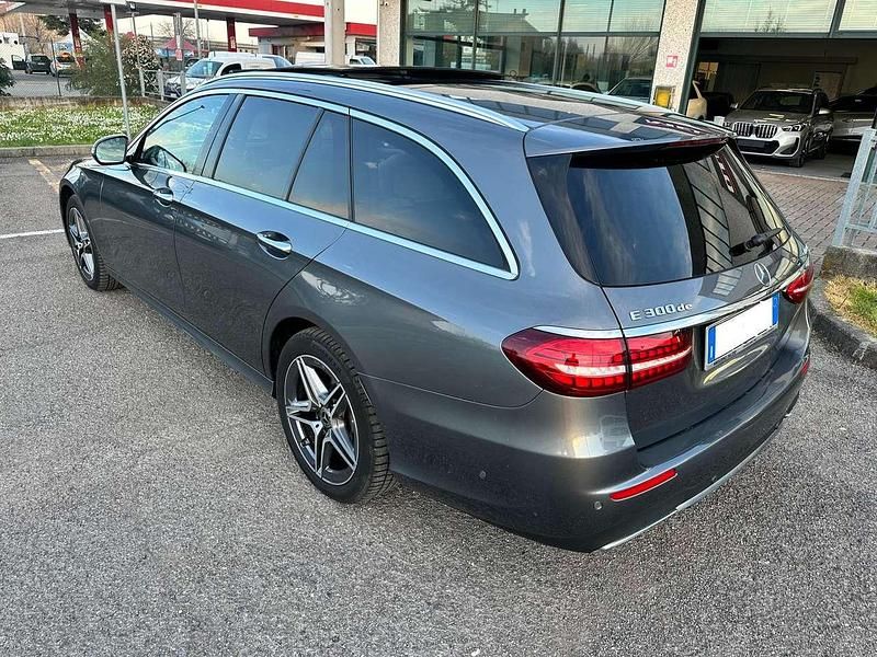 Usata Mercedes E300 Exclusive 194 CV (142 kW) 2021 Other Station wagon
