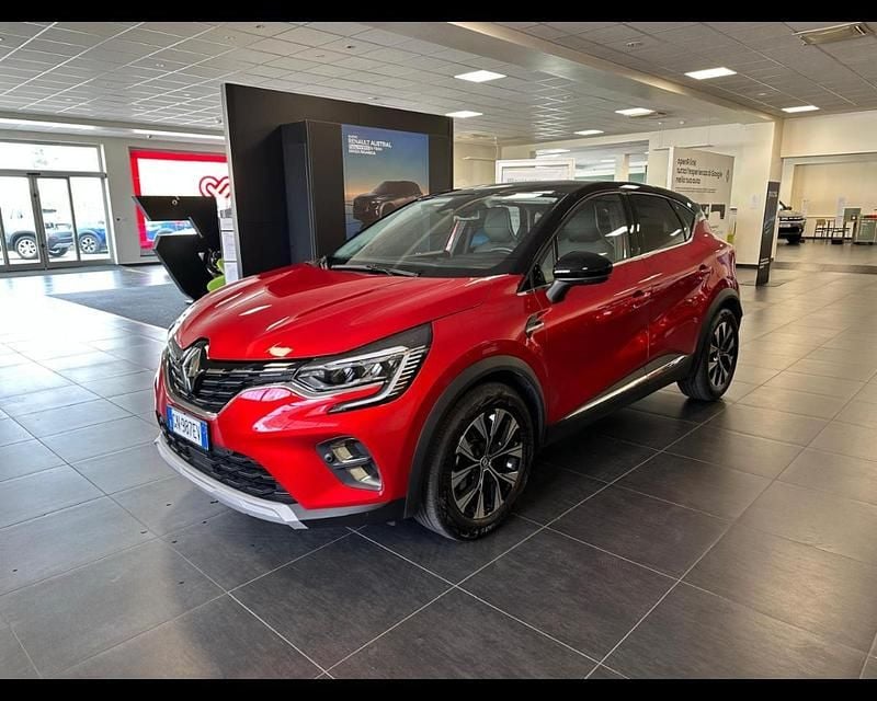 Usata Renault Captur Techno 145 CV (106 kW) 2023 Rosso SUV