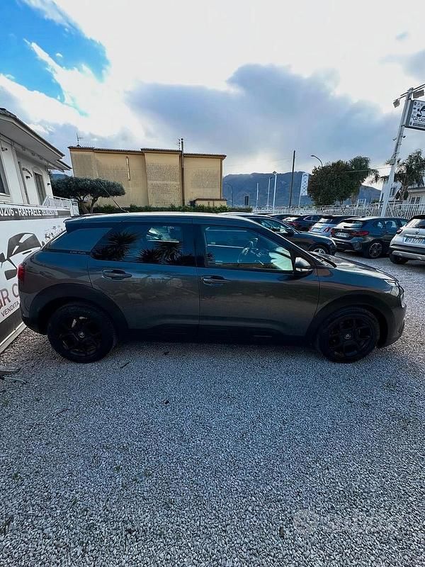 Usata Citroën C4 Cactus Shine 102 CV (75 kW) 2019 Grigio Utilitaria