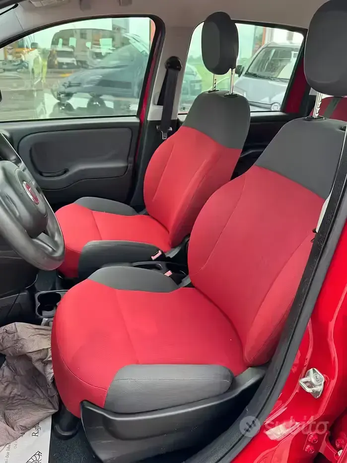 Usata Fiat Panda Pop 69 CV (50 kW) 2015 Rosso Utilitaria