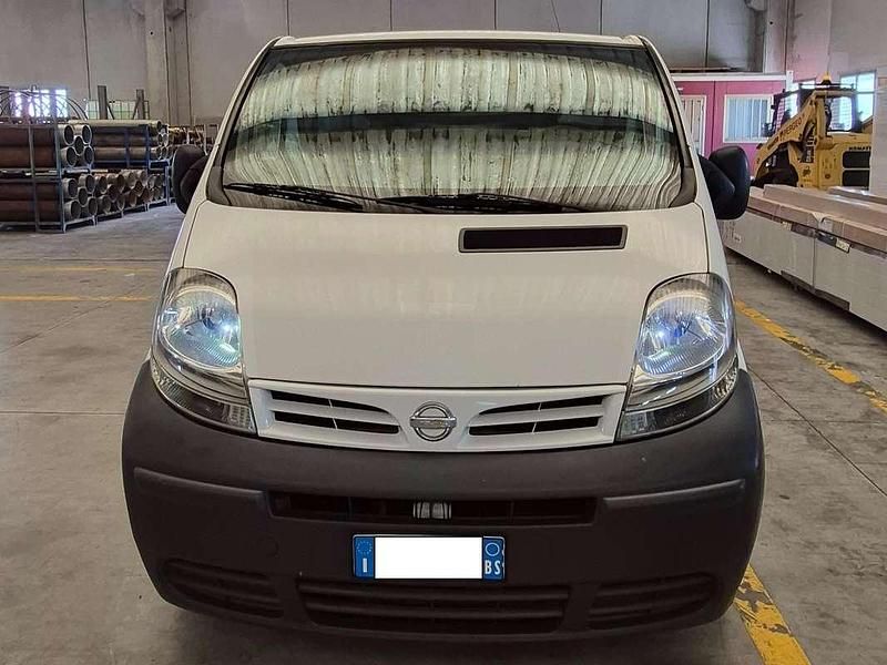 Usata Nissan Primastar 101 CV (74 kW) 2003 Bianco Monovolume