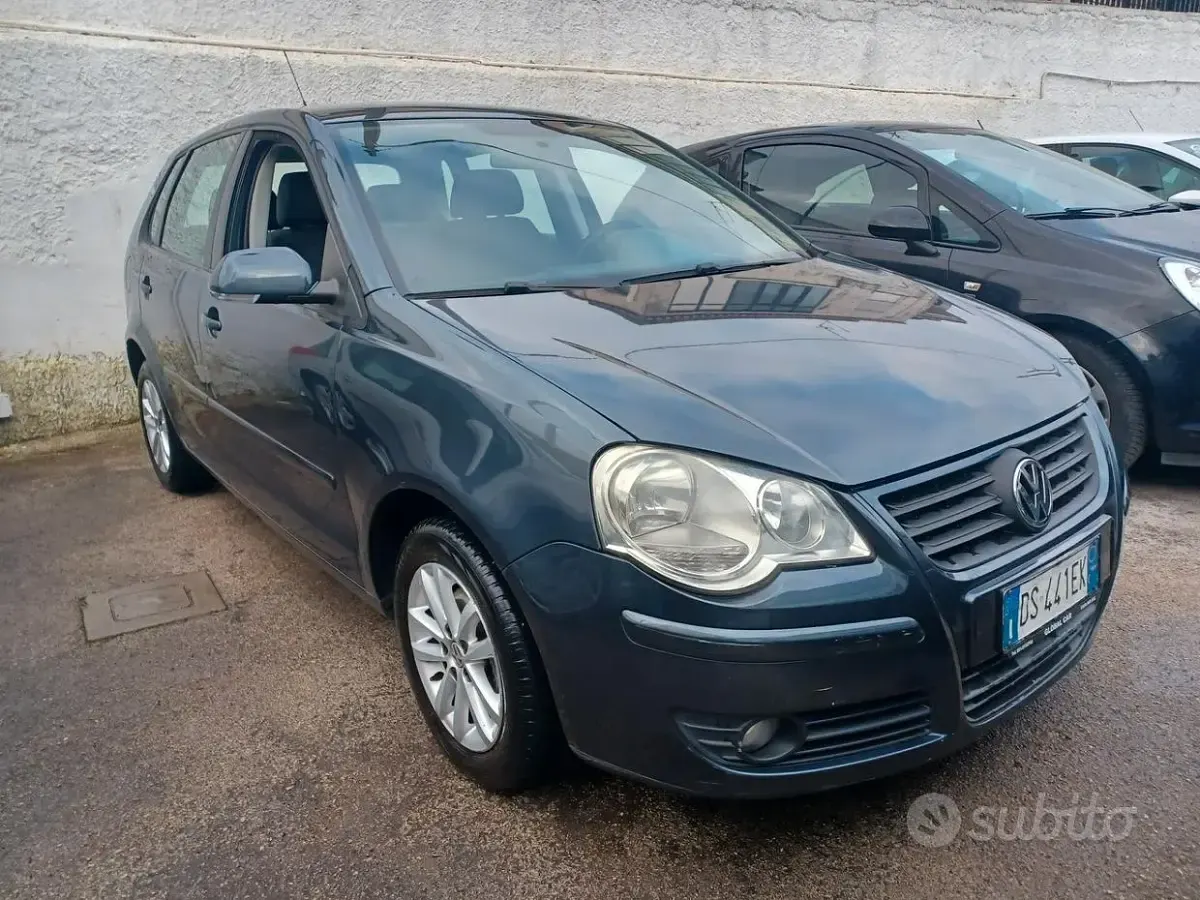 Usata VW Polo 69 CV (50 kW) 2009 Grigio Utilitaria