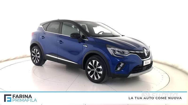 Usata Renault Captur Techno 91 CV (66 kW) 2024 Blu tetto nero SUV