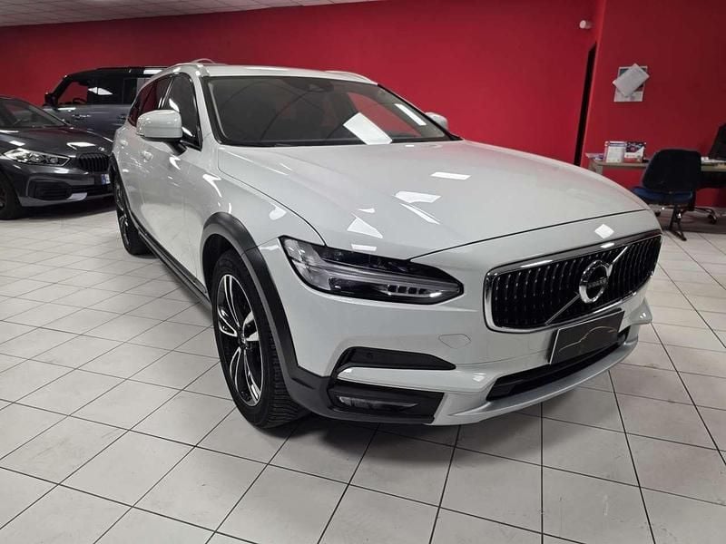 Usata Volvo V90 CC 190 CV (139 kW) 2019 Bianco Station wagon