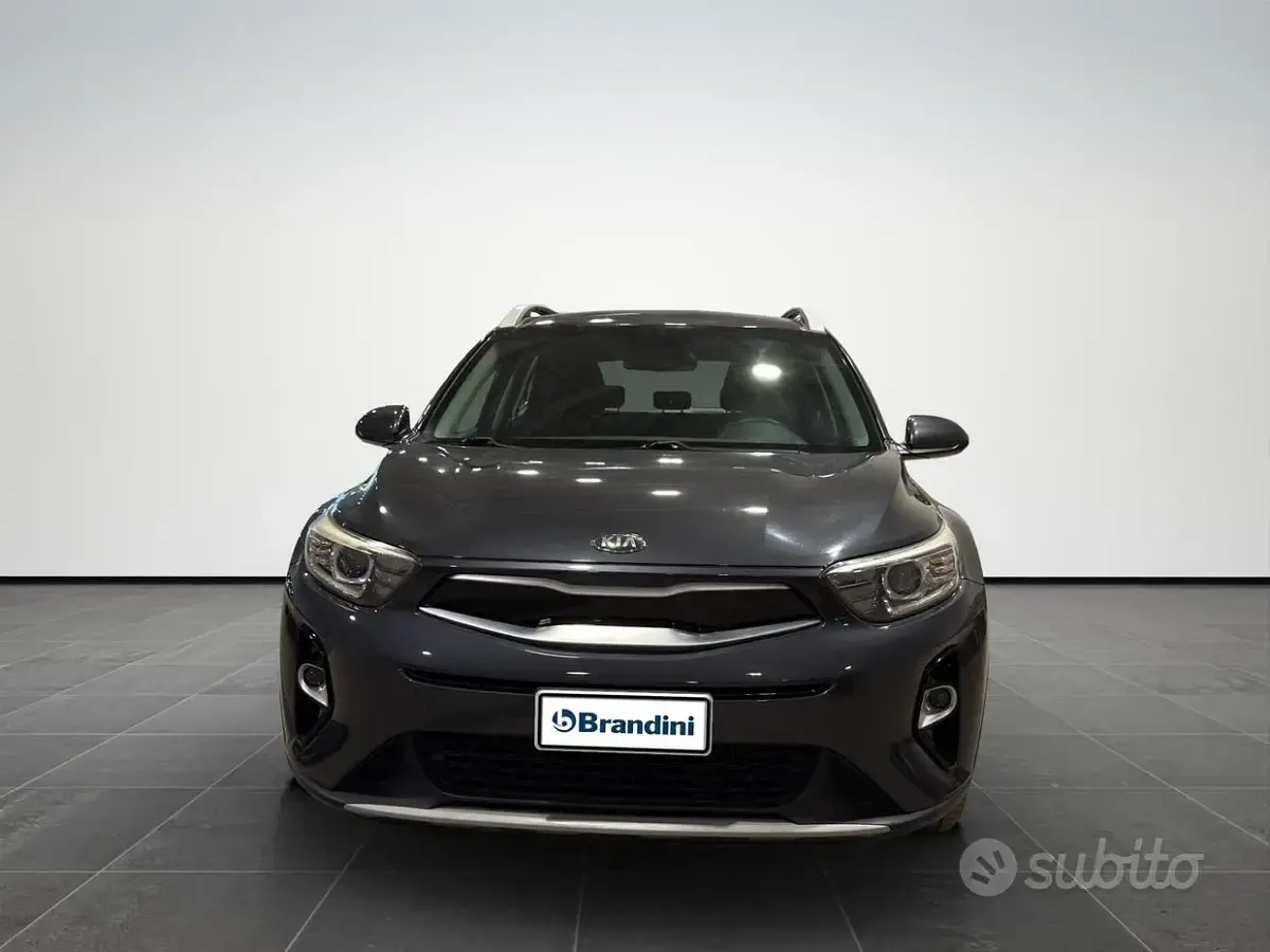 Usata Kia Stonic Style 116 CV (85 kW) 2019 Grigio metallizzato SUV