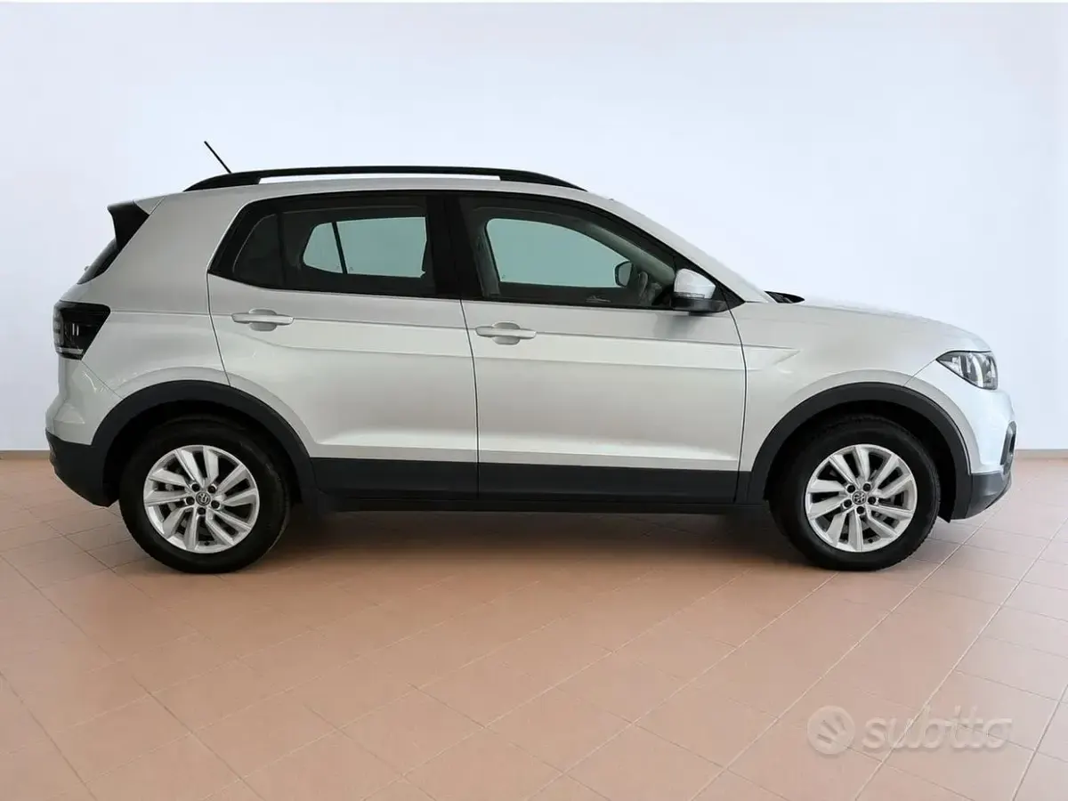 Usata VW T-Cross Style 110 CV (80 kW) 2023 Grigio SUV