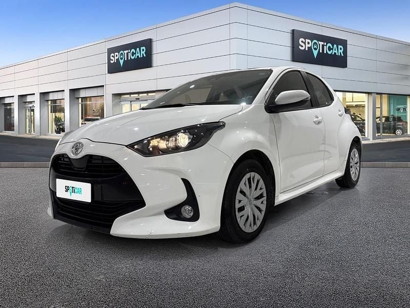 Gebraucht Toyota Yaris Active 72 PS (52 kW) 2023 Kleinwagen