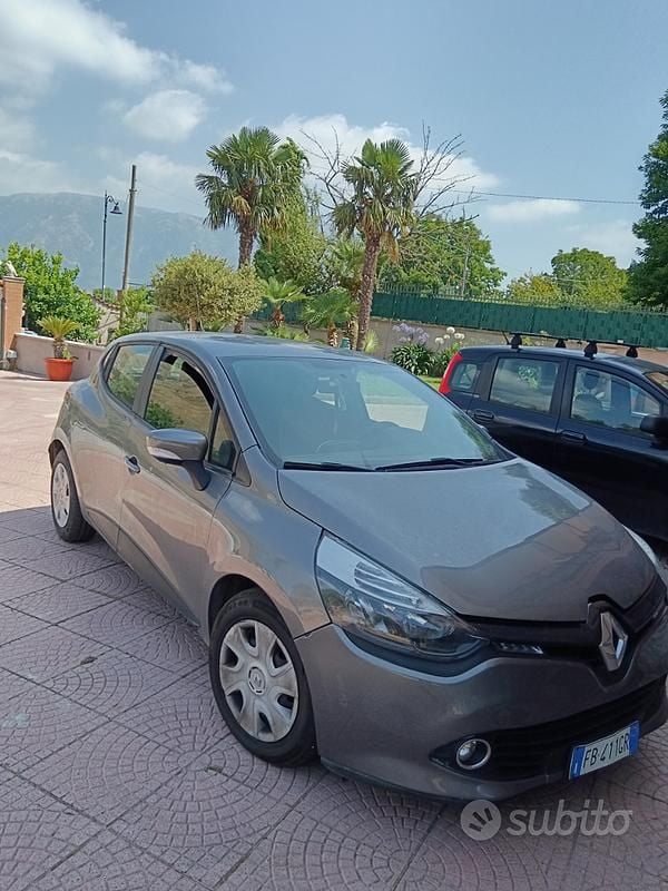 Usata Renault Clio IV 75 CV (55 kW) 2015 Grigio Utilitaria