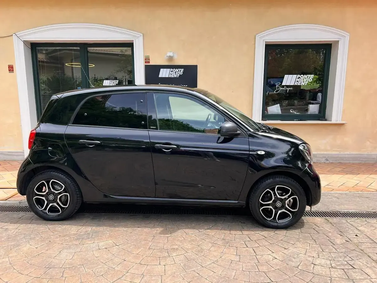 Usata Smart ForFour 71 CV (52 kW) 2019 Utilitaria