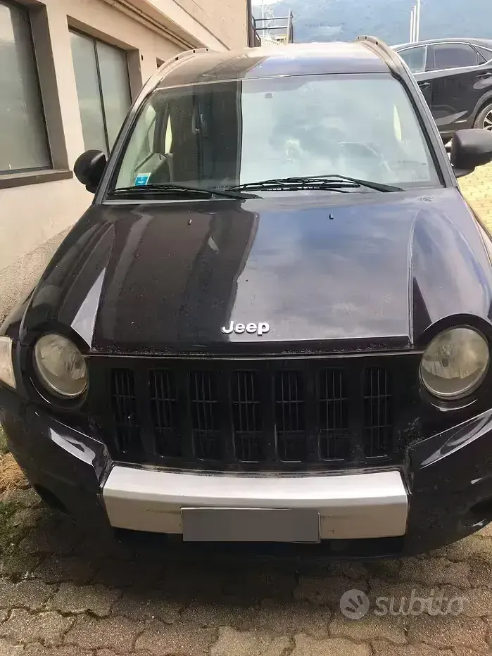 Usata Jeep Compass 140 CV (102 kW) 2007 Nero SUV