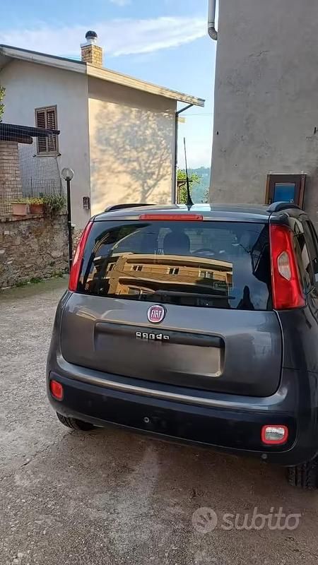Usata Fiat Panda 95 CV (69 kW) 2017 Grigio Utilitaria
