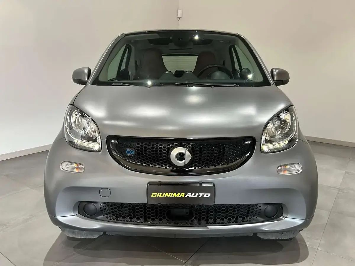 Usata Smart ForTwo Electric Drive 41 kW (56 CV) 2019 Grigio opaco Utilitaria