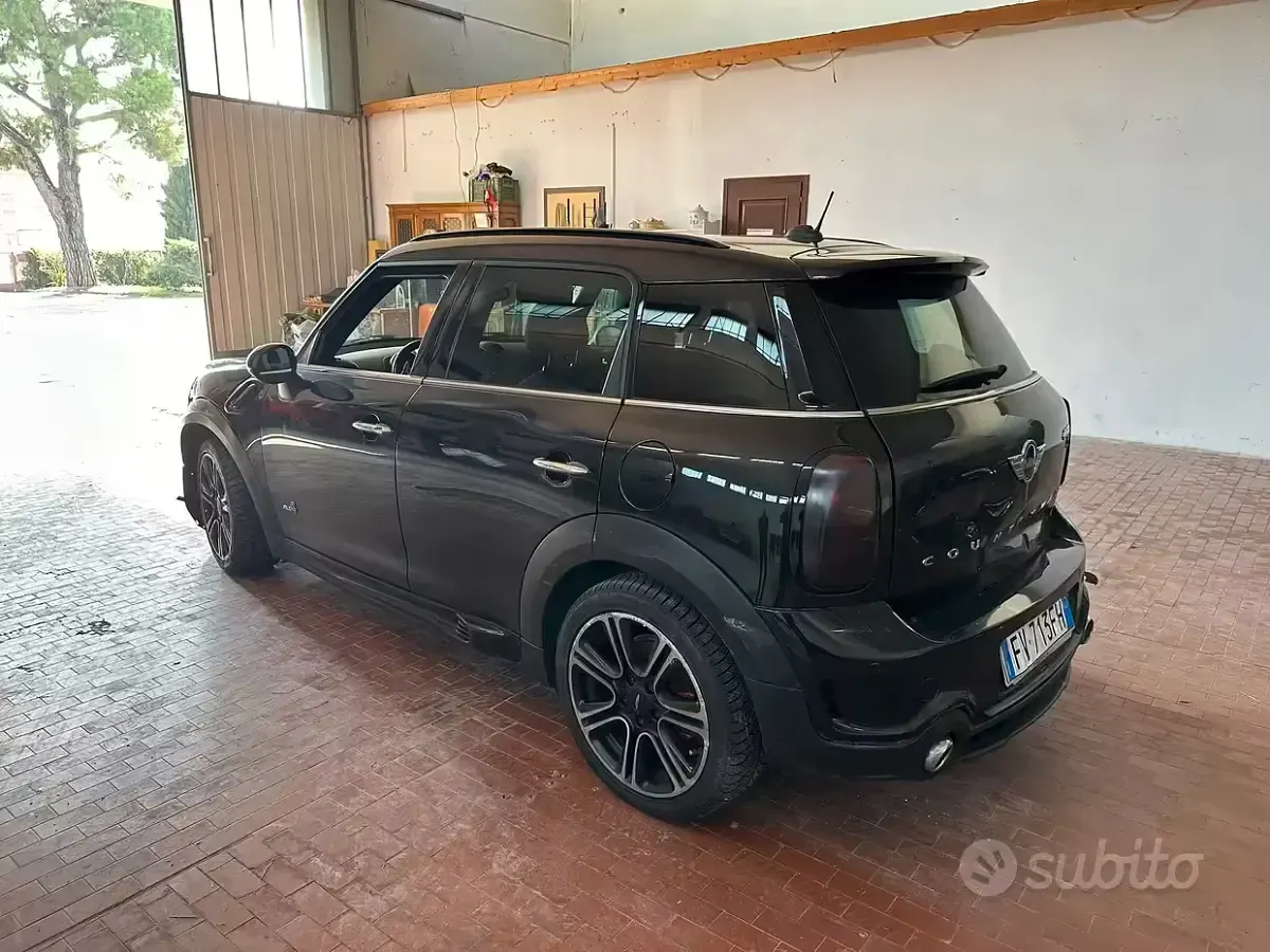Usata Mini Countryman 143 CV (105 kW) 2015 Nero SUV
