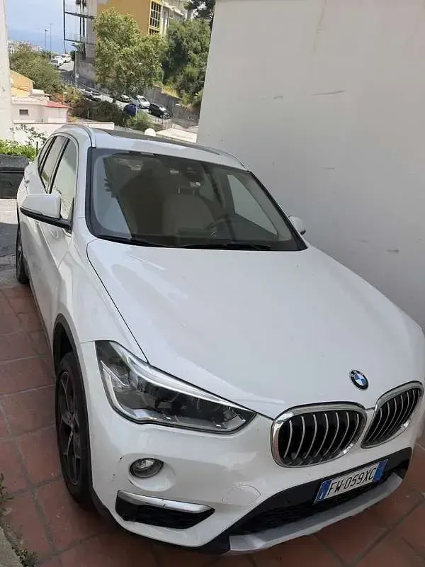 Usata BMW X1 Efficient Dynamics 150 CV (110 kW) 2019 Bianco SUV