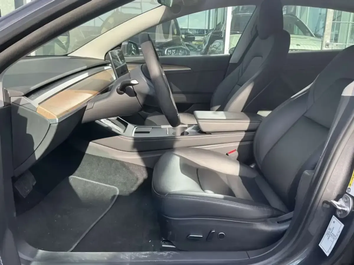 Usata Tesla Model 3 88 kW (120 CV) 2022 Grigio Berlina