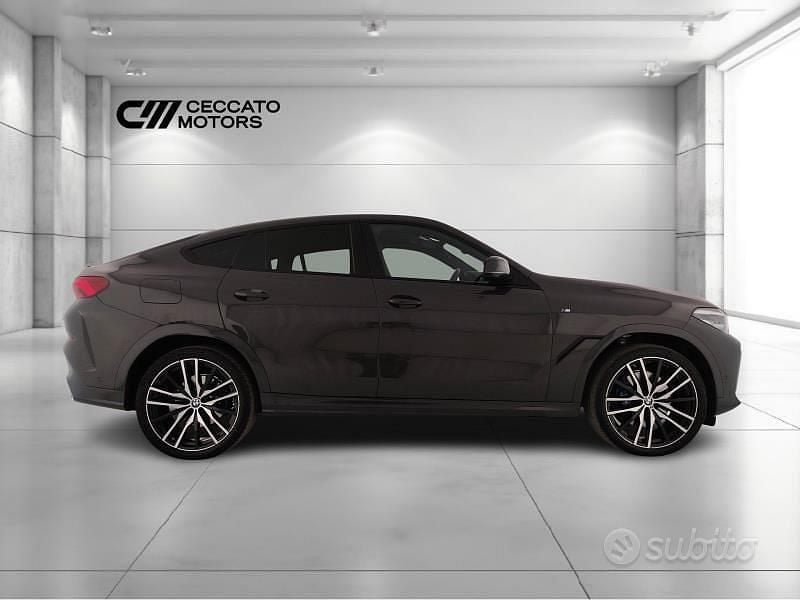 Usata BMW X6 M Sport 333 CV (244 kW) 2022 Grigio SUV