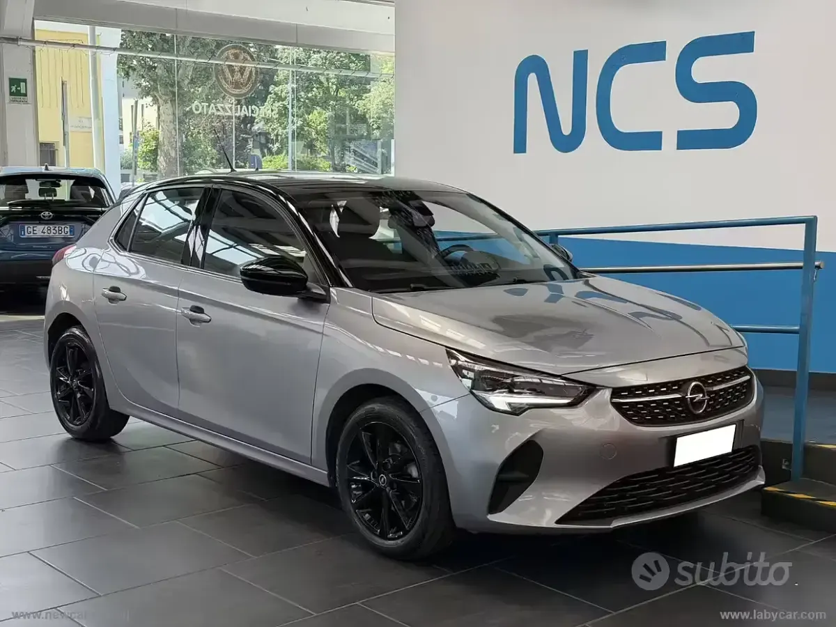 Usata Opel Corsa Elegance 101 CV (74 kW) 2021 Grigio Utilitaria
