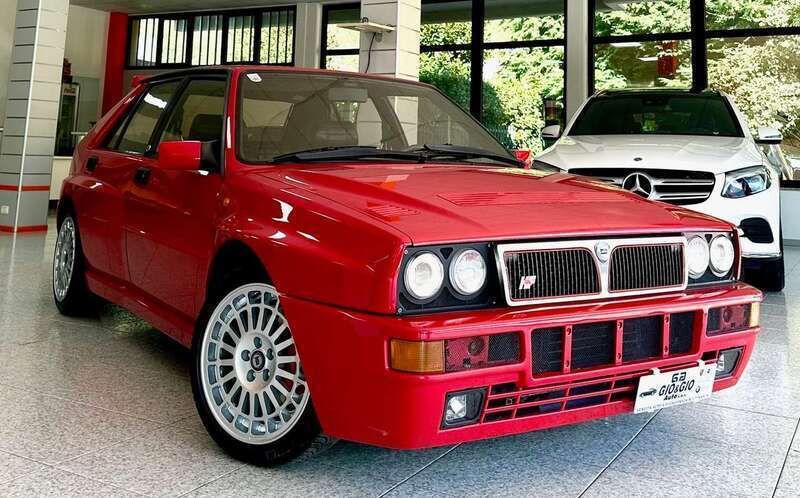 Usata Lancia Delta 211 CV (155 kW) 1994 Rosso Utilitaria