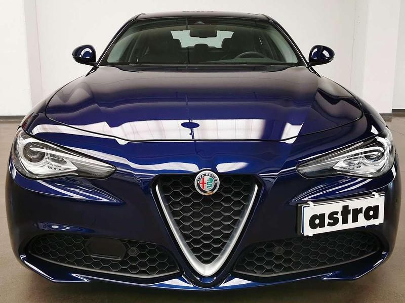 Usata Alfa Romeo Giulia Super 179 CV (131 kW) 2019 Blu montecarlo Berlina