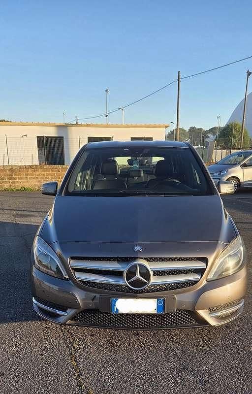 Usata Mercedes B200 Premium 136 CV (100 kW) 2014 Utilitaria