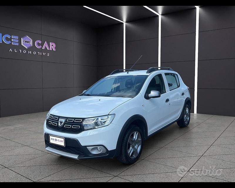 Usata Dacia Sandero Stepway 90 CV (66 kW) 2018 Bianco Berlina