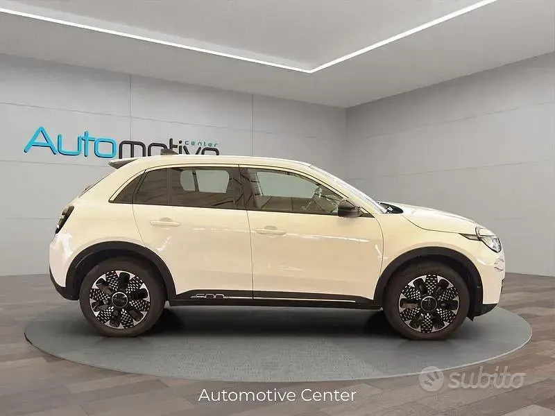 Usata Fiat 600 La Prima 101 CV (74 kW) 2025 Bianco SUV