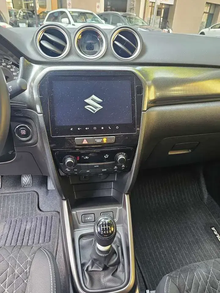 Usata Suzuki Vitara 129 CV (94 kW) 2026 Argento new york metallizzato SUV