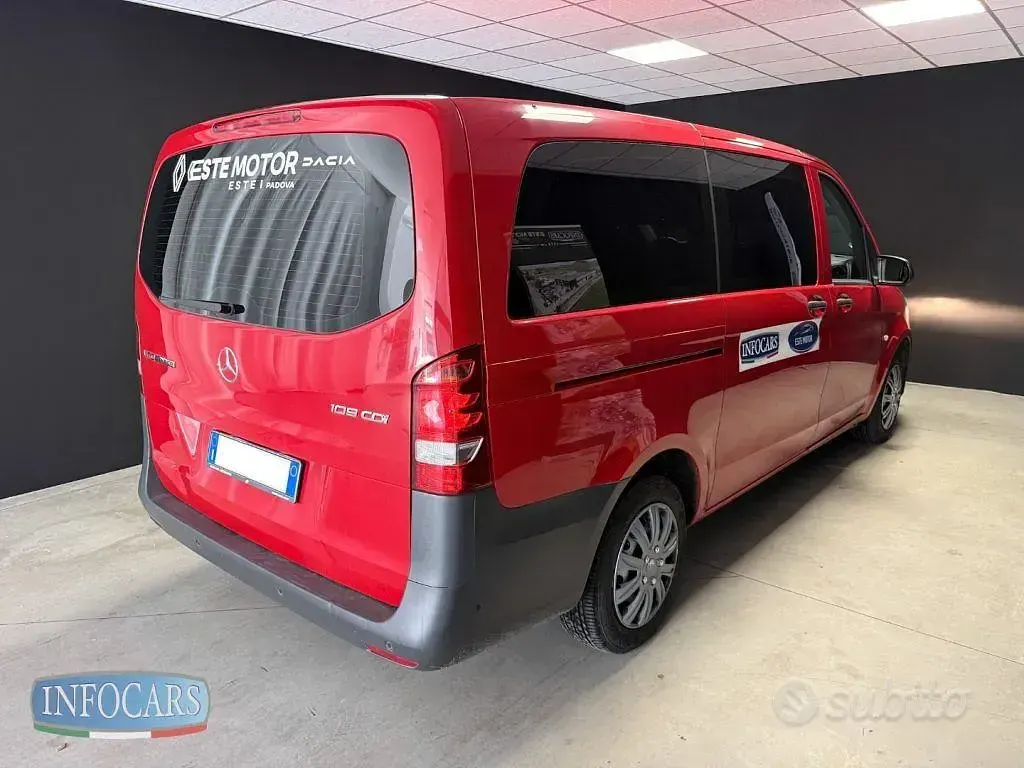 Usata Mercedes Vito Business 88 CV (64 kW) 2019 Rosso pastello Furgone