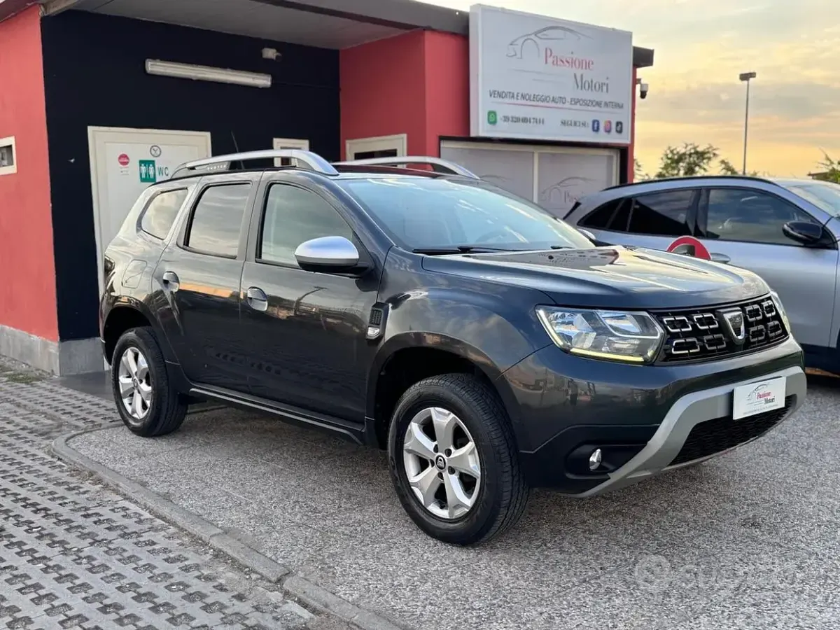 Usata Dacia Duster 114 CV (83 kW) 2019 Grigio SUV