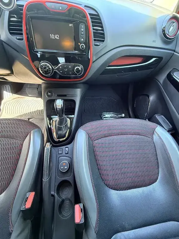 Usata Renault Captur 90 CV (66 kW) 2017 SUV