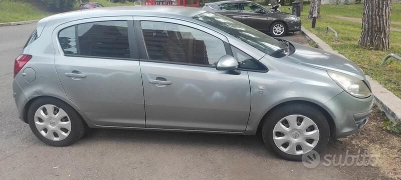 Usata Opel Corsa 85 CV (62 kW) 2010 Grigio Utilitaria