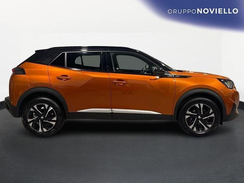 Usata Peugeot 2008 GT-line 131 CV (96 kW) 2022 Grigio scuro SUV