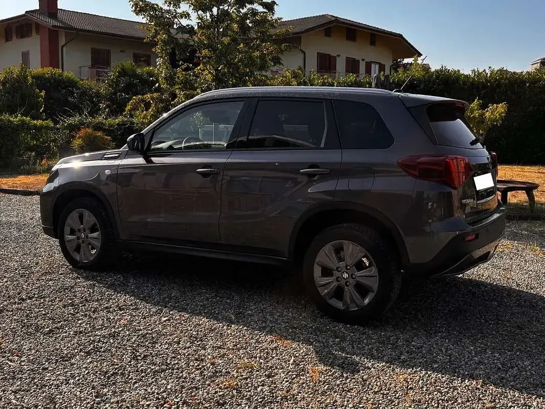 Usata Suzuki Vitara Cool 129 CV (94 kW) 2025 Grigio SUV