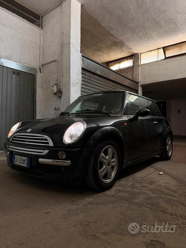 Usata Mini One D 75 CV (55 kW) 2004 Nero Utilitaria
