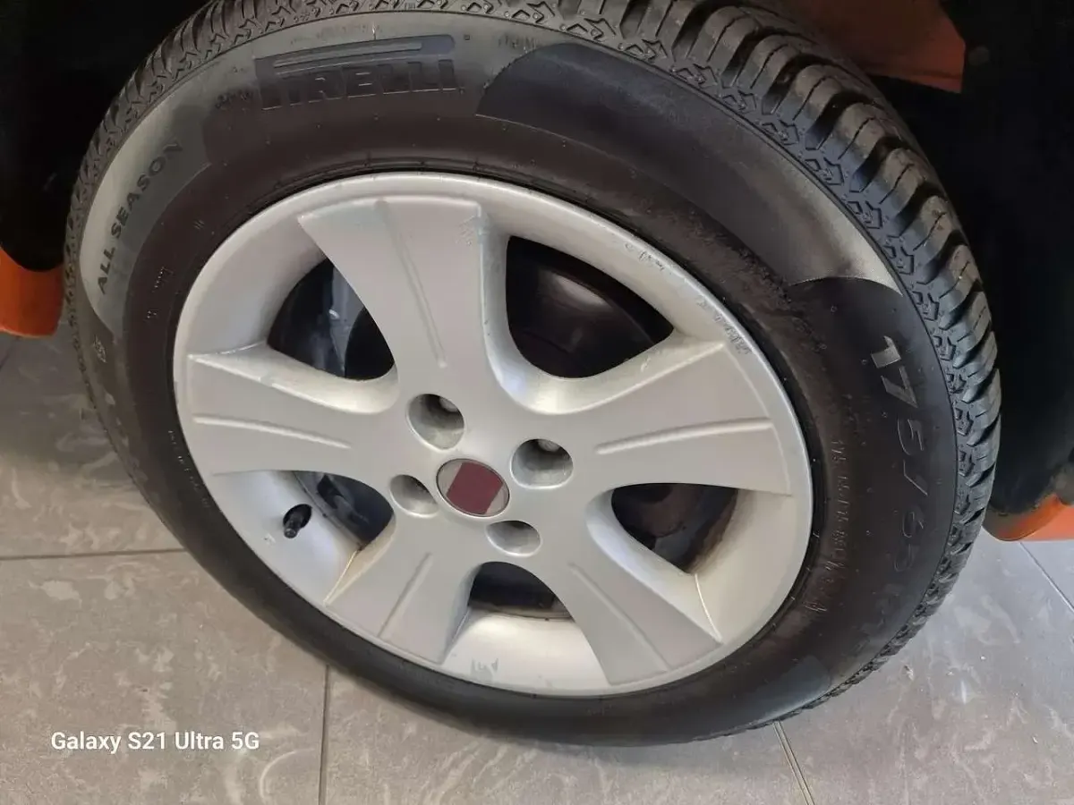 Usata Fiat Panda 4x4 Cross 69 CV (50 kW) 2007 Arancione Utilitaria