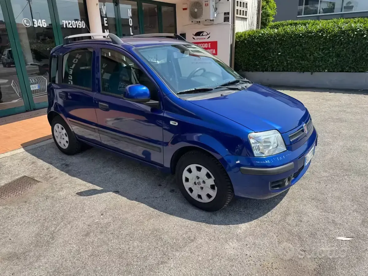 Usata Fiat Panda Dynamic 60 CV (44 kW) 2011 Blu Utilitaria