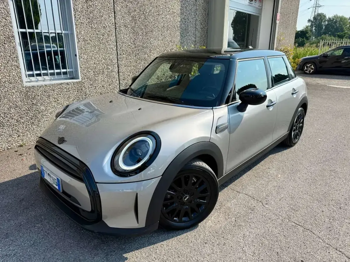 Usata Mini Cooper 136 CV (100 kW) 2024 Grigio Utilitaria