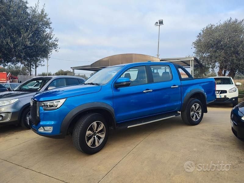 Usata EVO Cross 4 135 CV (99 kW) 2023 Blu Pick-up